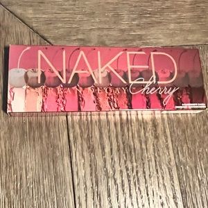 BNIB Urban Decay Naked Cherry Palette